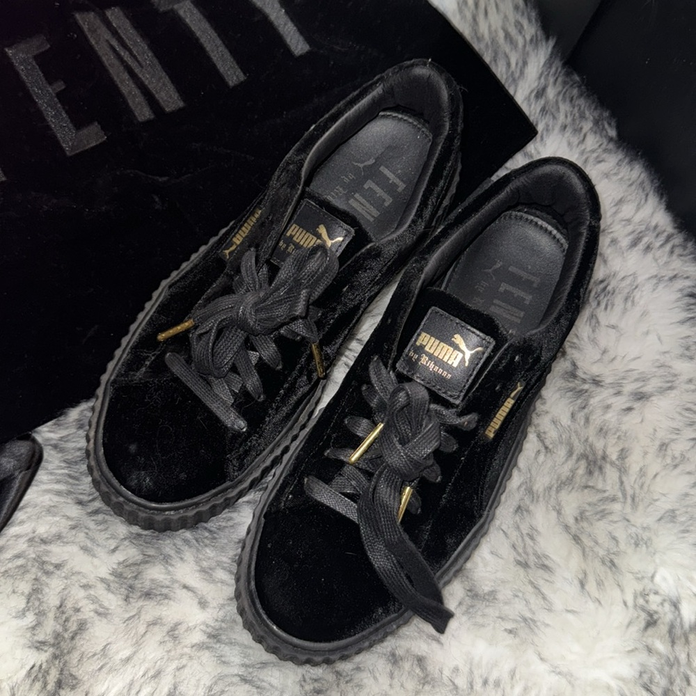 Puma creepers velvet with box